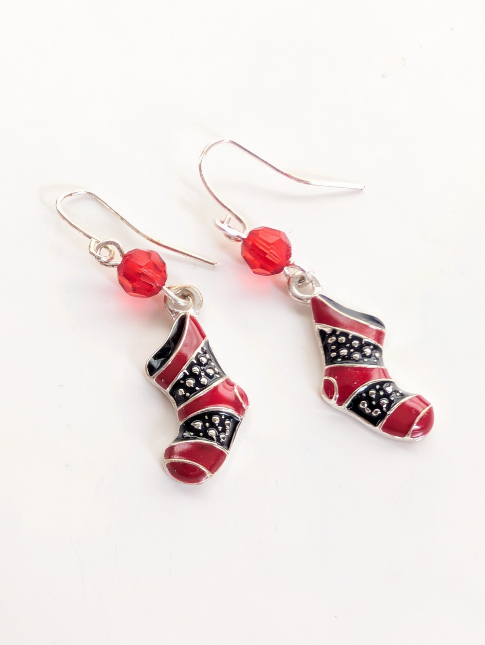 Vintage Silver Tone Red Black Enamel Beaded Christmas Stocking Holiday Earrings